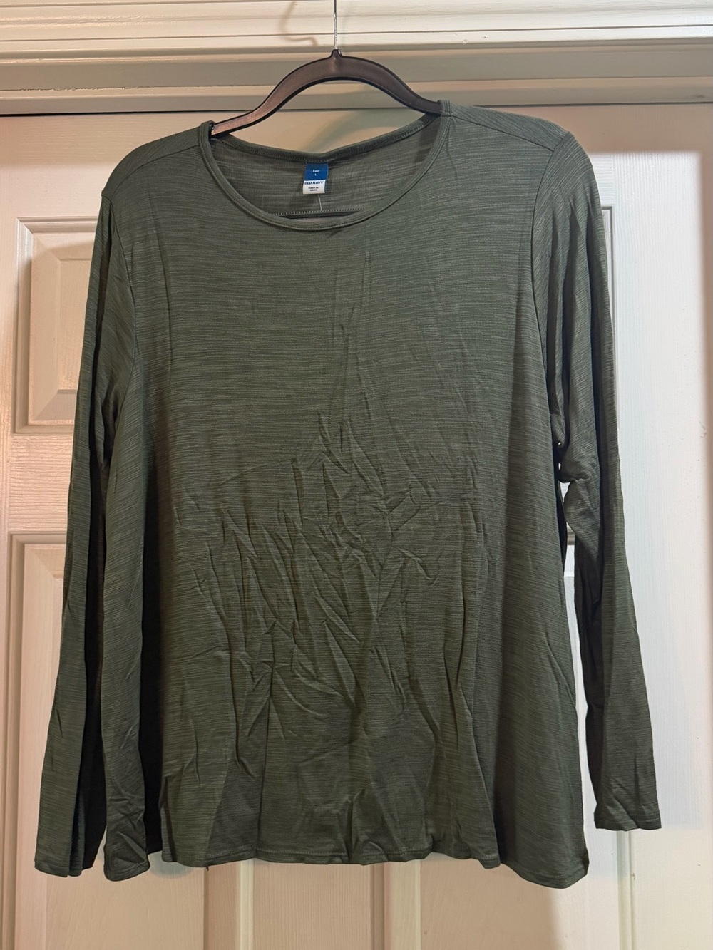 Women’s Long-Sleeve Crewneck Shirt - Heather Olive Green NWT Pit2Pit Meas 22.5”